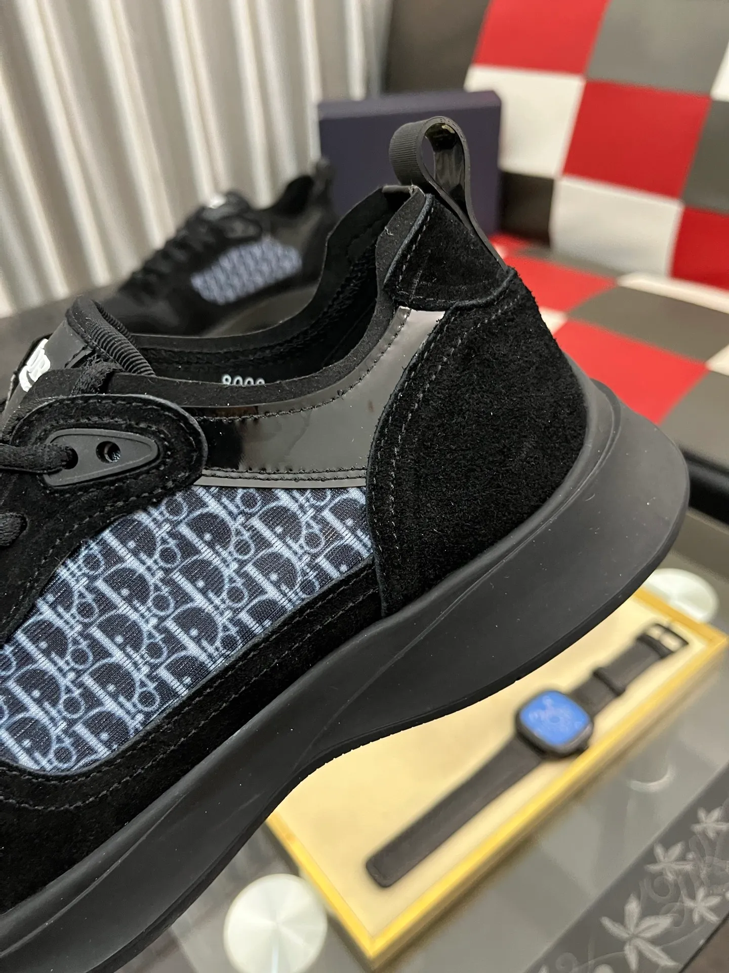 Men's shoes💰: 360⌚️⌚️[Dior] Dior's new men's genuine leather casual shoes, the highest version on the market, any comparison is welcome🆚! The original leather has excellent texture and is super high-end! Fetal sheep net lining imported from Italy, removable pad! Luxurious materials and fine workmanship, highly recommended! Code number: 38-444️⃣Colors available